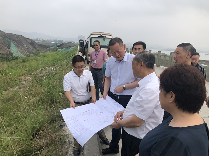 市、縣領導現場調研天馬50萬噸玻瓶項目(圖5)